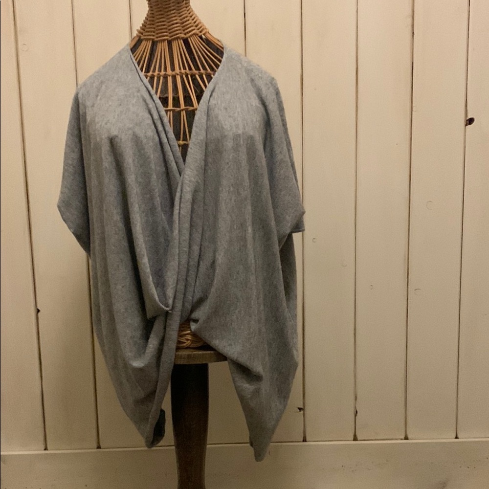 BY TOGETHER TWIST FRONT SWEATER